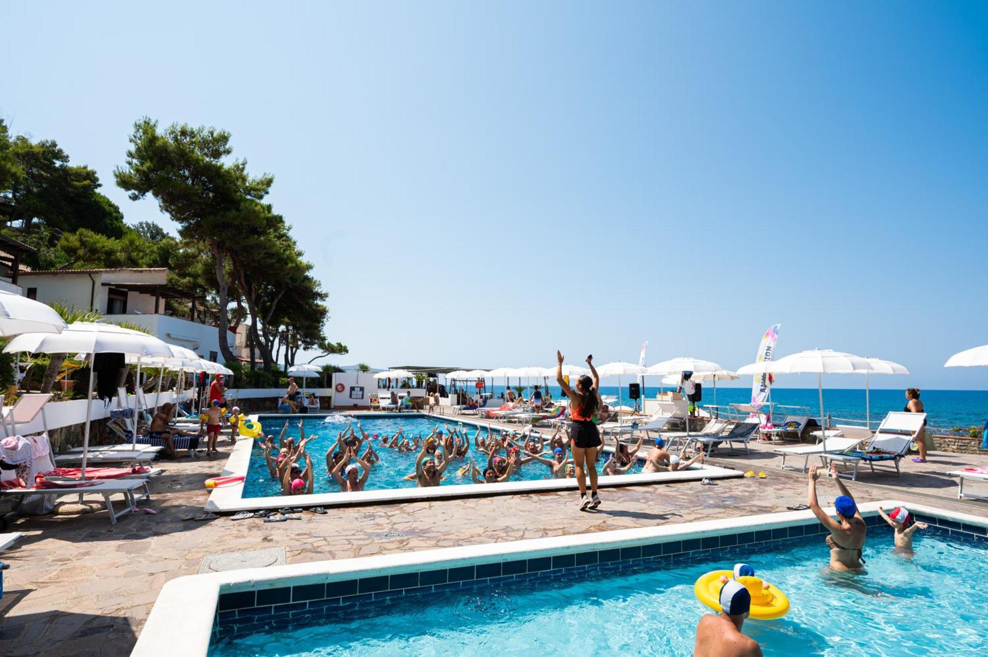 Villaggio Stella Del Sud & Resort Pisciotta Exterior foto
